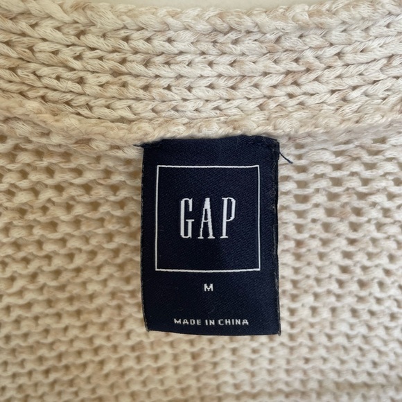 Long Knitted Vest - Picture 6 of 10